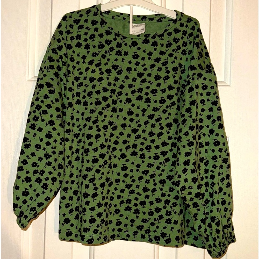 Zara Green shirt with Black flowers, Long sleeves with elastic , Size 7